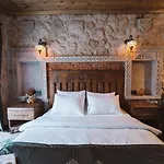 Hostel Alin Stone House *