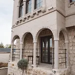 Alin Stone House Hostel *