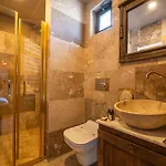 Alin Stone House Hostel *
