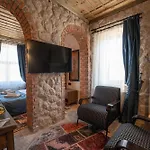Alin Stone House