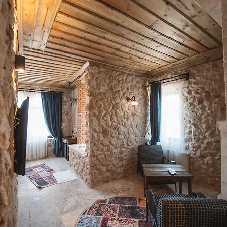 Alin Stone House