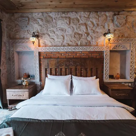 Hostel Alin Stone House *