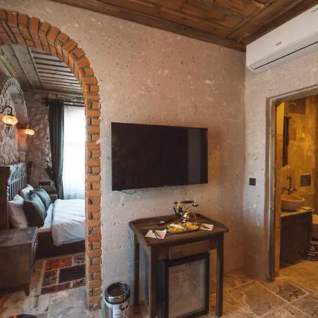Alin Stone House Hostel *
