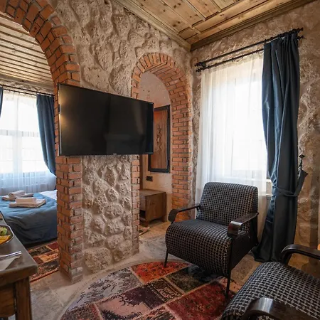 Alin Stone House