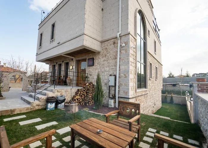 Alin Stone House Hostel *